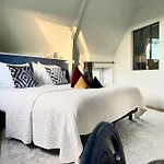 La Maison Gervaiserie & Bed and Breakfast Réville