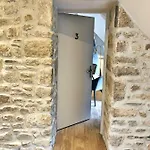 Bed and Breakfast La Maison Gervaiserie & 4*