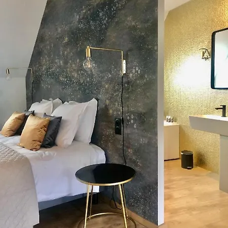 La Maison Gervaiserie & Bed & Breakfast Reville