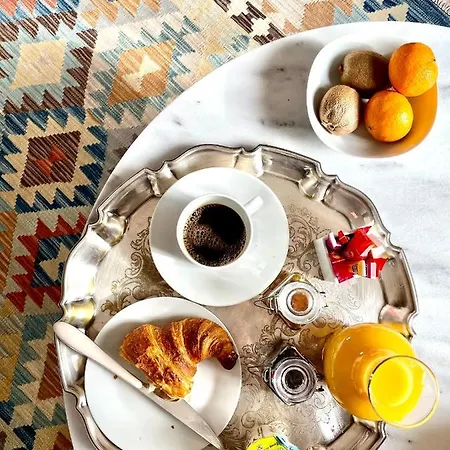 Bed & Breakfast La Maison Gervaiserie & 4*