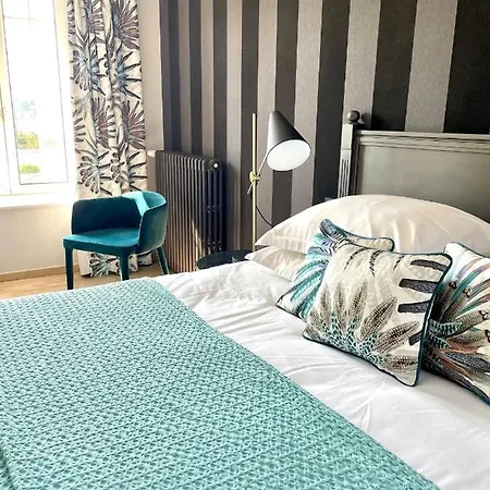 La Maison Gervaiserie & Bed & Breakfast Reville