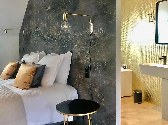 La Maison Gervaiserie & Bed & Breakfast Reville