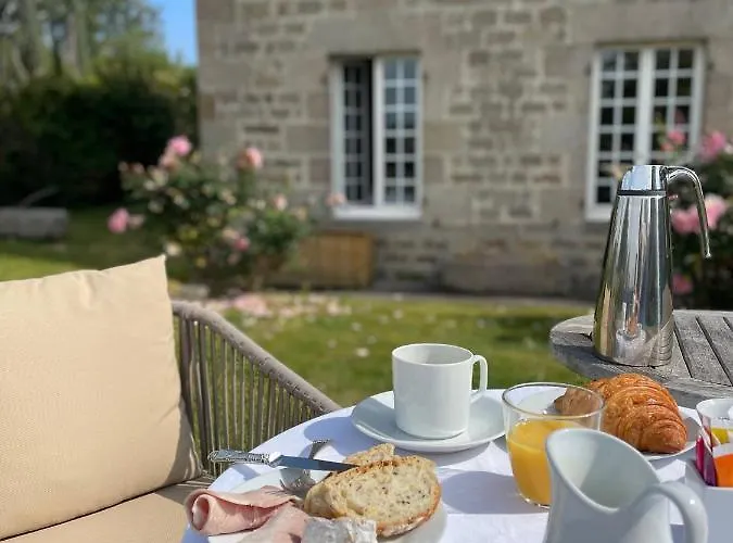 La Maison Gervaiserie & Bed & Breakfast Reville